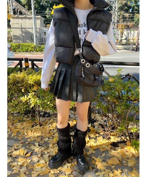 WC(ダブル シー)の「コンパクトダウンライクベスト(ダウンベスト・レディース・ホワイト/ブラック/ベージュ・FREE)」の8枚目の写真