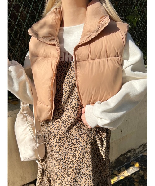 WC(ダブル シー)の「コンパクトダウンライクベスト(ダウンベスト・レディース・ホワイト/ブラック/ベージュ・FREE)」の17枚目の写真