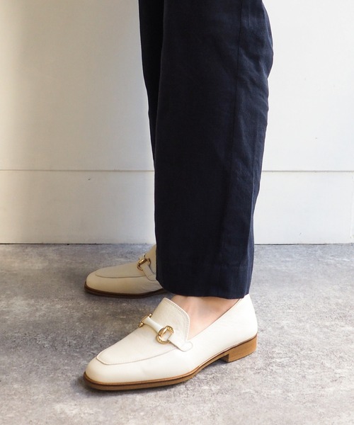 apres(アプレ)の「ビットローファー 3750319(ローファー・レディース・ホワイト/ブラック/ベージュ/ホワイト系その他・23.0cm/23.5cm/24.0cm/24.5cm/22.5cm)」の17枚目の写真