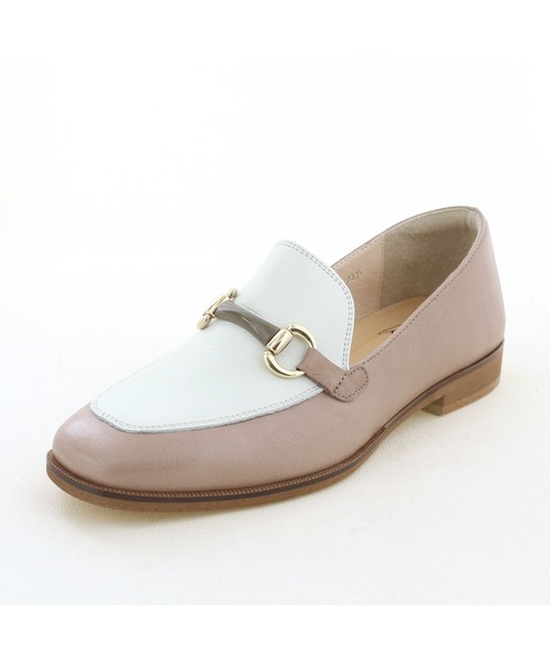 apres(アプレ)の「ビットローファー 3750319(ローファー・レディース・ホワイト/ブラック/ベージュ/ホワイト系その他・23.0cm/23.5cm/24.0cm/24.5cm/22.5cm)」の5枚目の写真