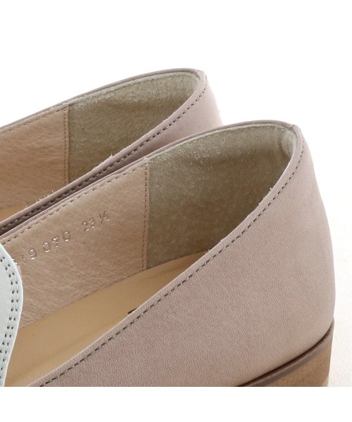 apres(アプレ)の「ビットローファー 3750319(ローファー・レディース・ホワイト/ブラック/ベージュ/ホワイト系その他・23.0cm/23.5cm/24.0cm/24.5cm/22.5cm)」の8枚目の写真