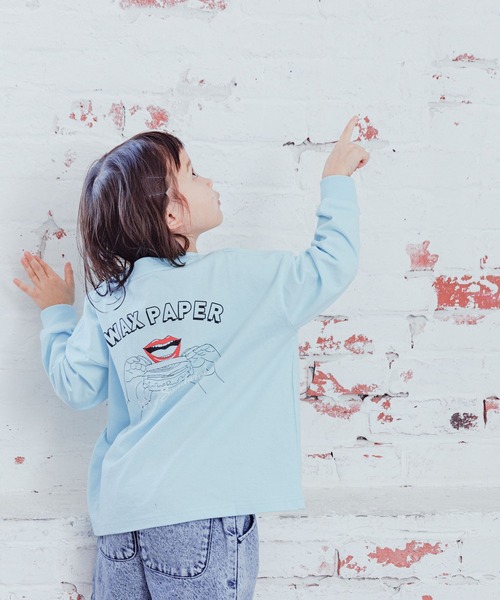LOWRYS FARM（ローリーズファーム）の「WAX PAPERリッププリントロングTシャツ　182801（Tシャツ/カットソー・キッズ・ホワイト/ブルー・110cm/120cm/130cm/140cm/150cm）」の2枚目の写真