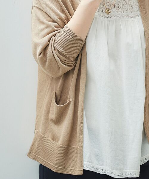 le.coeur blanc(ルクールブラン)の「カシリーレーヨン長袖カーディガン(カーディガン/ボレロ・レディース・ライトグレー/ネイビー/ライトグリーン/モカ・38)」の9枚目の写真