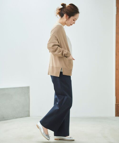 le.coeur blanc(ルクールブラン)の「カシリーレーヨン長袖カーディガン(カーディガン/ボレロ・レディース・ライトグレー/ネイビー/ライトグリーン/モカ・38)」の12枚目の写真