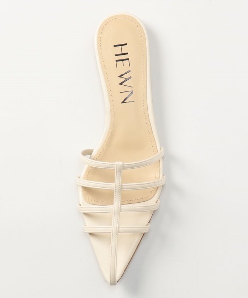 allureville(アルアバイル)の「【HEWN(ヒューン)】STRAP MULES/ フラットミュールサンダル(サンダル・レディース・アイボリー・36/38/37)」の4枚目の写真