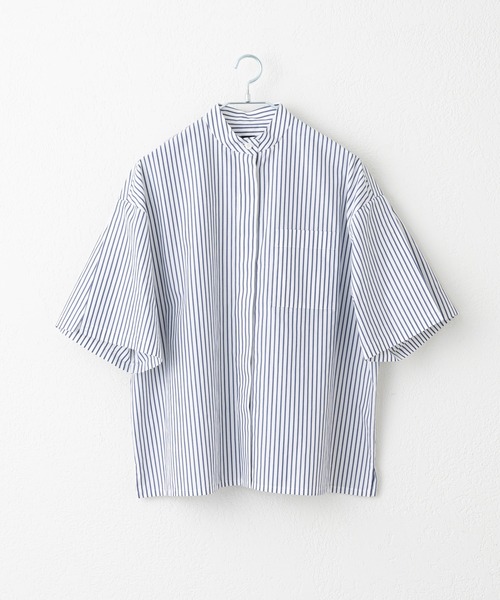 russet(ラシット)の「《qurumu》スリットスリーブシャツ(O-071)(シャツ/ブラウス・レディース・ホワイト系その他/ホワイト/ブルー系その他・FREE)」の2枚目の写真