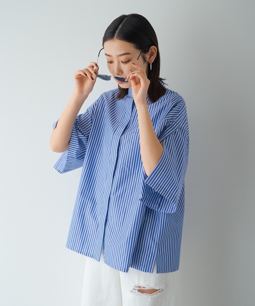 russet(ラシット)の「《qurumu》スリットスリーブシャツ(O-071)(シャツ/ブラウス・レディース・ホワイト系その他/ホワイト/ブルー系その他・FREE)」の3枚目の写真