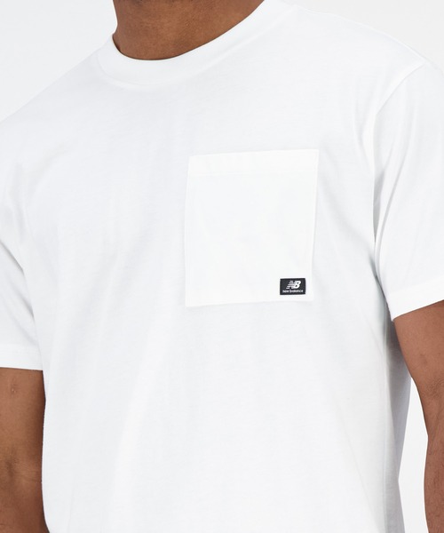 NEW BALANCE(ニューバランス)の「NB Essentials ポケット ショートスリーブTシャツ(Tシャツ/カットソー・メンズ・ライトグレー/ブラック/ホワイト・X-LARGE/SMALL/LARGE/MEDIUM/XX-LARGE)」の15枚目の写真