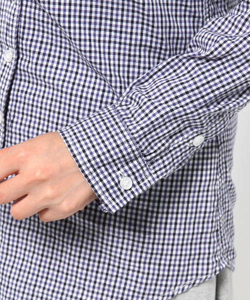 AZUL by moussy（アズールバイマウジー）の「配色スモールチェックWポケ長袖T/Bシャツ（シャツ/ブラウス・レディース・レッド系その他/ダークネイビー・MEDIUM/SMALL/LARGE）」の9枚目の写真