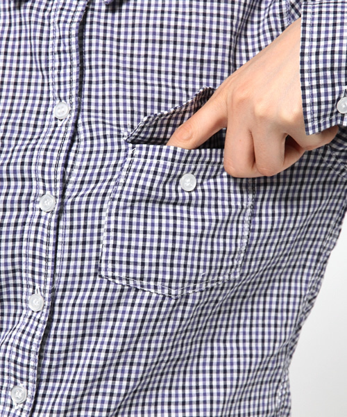 AZUL by moussy（アズールバイマウジー）の「配色スモールチェックWポケ長袖T/Bシャツ（シャツ/ブラウス・レディース・レッド系その他/ダークネイビー・MEDIUM/SMALL/LARGE）」の11枚目の写真