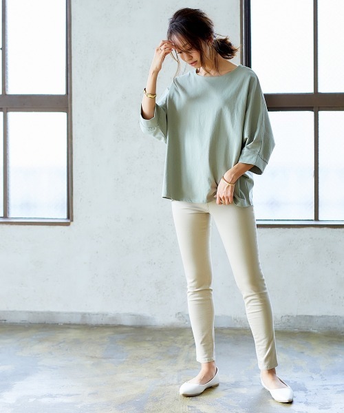 nissen（ニッセン）の「綿１００％バスクドルマントップス（７分袖）（Tシャツ/カットソー・レディース・オフホワイト/ブラック/グリーン/グレイッシュベージュ・S～Ｍ/L～LL）」の11枚目の写真