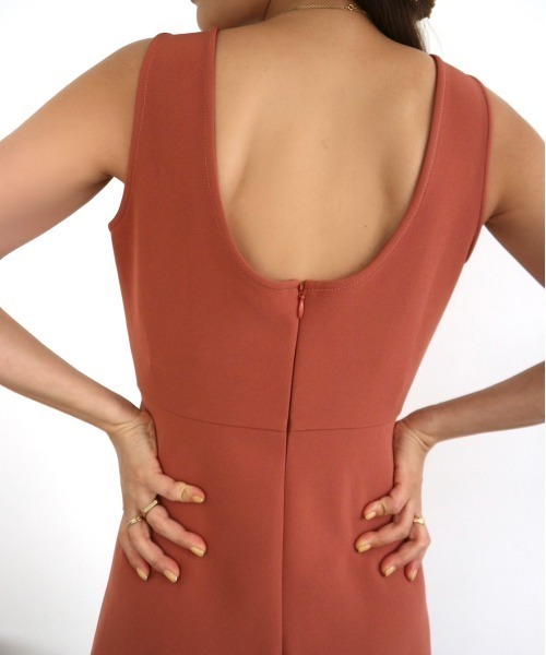 TRUNC（トランクエイティーエイト）の「Center Tuck Flare Dress（ワンピース・レディース・テラコッタ/ブラック系その他・FREE）」の4枚目の写真