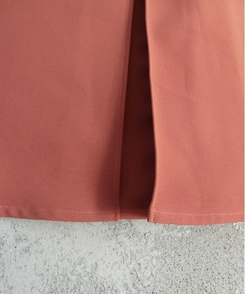 TRUNC（トランクエイティーエイト）の「Center Tuck Flare Dress（ワンピース・レディース・テラコッタ/ブラック系その他・FREE）」の7枚目の写真