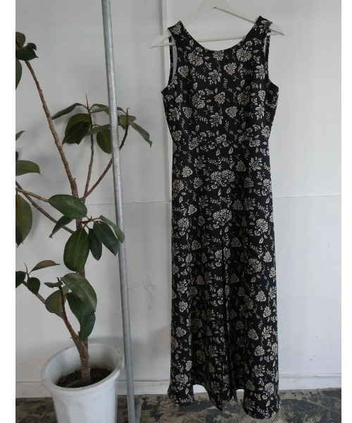 TRUNC（トランクエイティーエイト）の「Center Tuck Flare Dress（ワンピース・レディース・テラコッタ/ブラック系その他・FREE）」の13枚目の写真