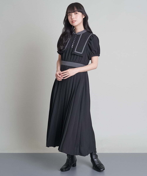 A de a.v.v（アードアー・ヴェ・ヴェ）の「配色バインダーセーラーカラープリーツワンピ（ワンピース・レディース・ベージュ/ブラック・38/36）」の5枚目の写真