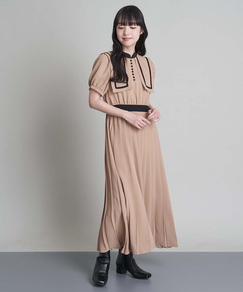 A de a.v.v（アードアー・ヴェ・ヴェ）の「配色バインダーセーラーカラープリーツワンピ（ワンピース・レディース・ベージュ/ブラック・38/36）」の9枚目の写真