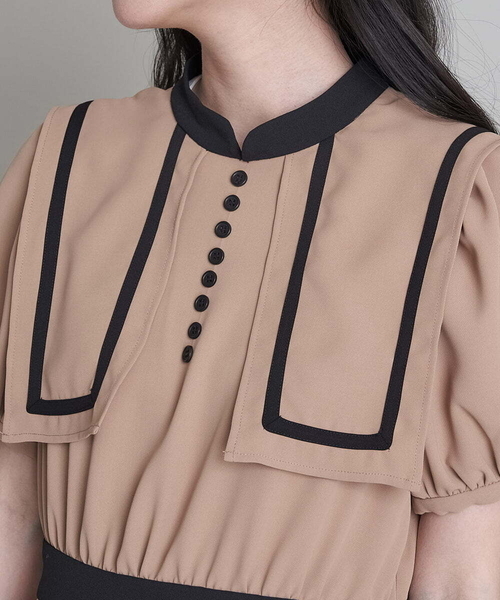 A de a.v.v（アードアー・ヴェ・ヴェ）の「配色バインダーセーラーカラープリーツワンピ（ワンピース・レディース・ベージュ/ブラック・38/36）」の16枚目の写真