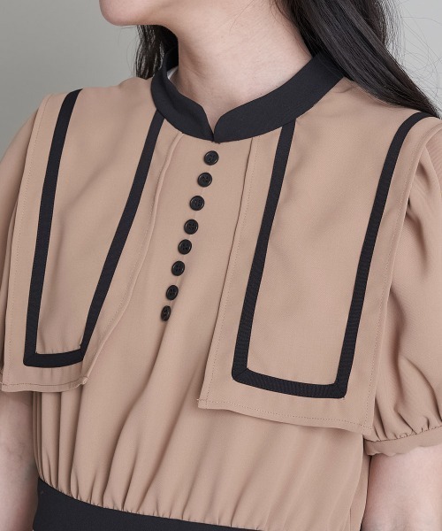 A de a.v.v（アードアー・ヴェ・ヴェ）の「配色バインダーセーラーカラープリーツワンピ（ワンピース・レディース・ベージュ/ブラック・38/36）」の20枚目の写真