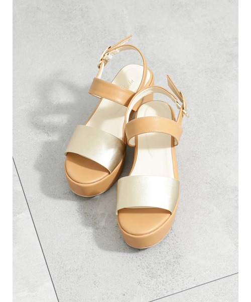 Te chichi（テチチ）の「厚底サンダル（ドレスシューズ・レディース・シルバー/カーキ/ゴールド・37/38）」の3枚目の写真