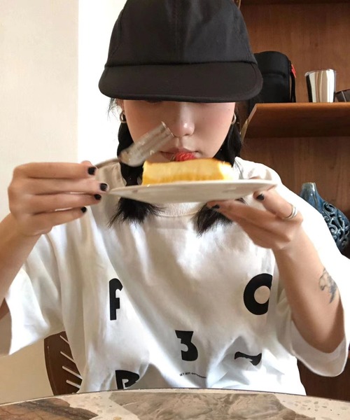 Vipoa(ヴィポア)の「City design logo T-shirt(Tシャツ/カットソー・レディース・ホワイト・FREE)」の7枚目の写真