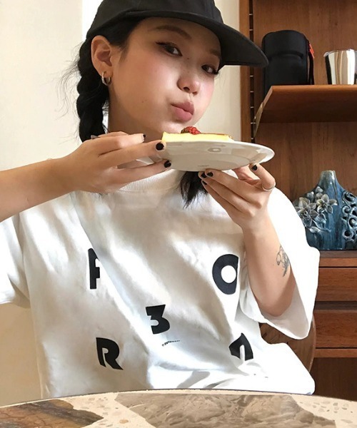 Vipoa(ヴィポア)の「City design logo T-shirt(Tシャツ/カットソー・レディース・ホワイト・FREE)」の12枚目の写真