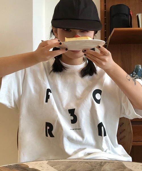 Vipoa(ヴィポア)の「City design logo T-shirt(Tシャツ/カットソー・レディース・ホワイト・FREE)」の11枚目の写真