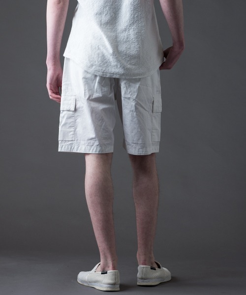 Buffalo Bobs(バッファローボブズ)の「ESERCITO-SHORTS(エジルチト ショーツ)タクティカル カーゴショーツ(カーゴパンツ・メンズ・ホワイト/ブラック/オリーブ・1-2/2-3)」の5枚目の写真