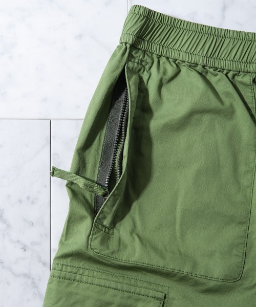 Buffalo Bobs(バッファローボブズ)の「ESERCITO-SHORTS(エジルチト ショーツ)タクティカル カーゴショーツ(カーゴパンツ・メンズ・ホワイト/ブラック/オリーブ・1-2/2-3)」の18枚目の写真