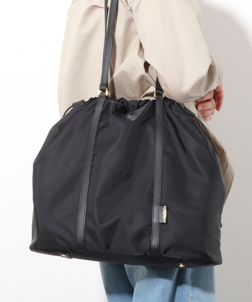 VIOLAd'ORO（ヴィオラドーロ）の「【VIOLAｄ’ORO/ ヴィオラドーロ】◇【WEB限定】バンブーハンドル3WAYナイロン巾着バッグ（ショルダーバッグ・レディース・ブラック・FREE）」の21枚目の写真