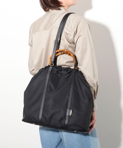 VIOLAd'ORO（ヴィオラドーロ）の「【VIOLAｄ’ORO/ ヴィオラドーロ】◇【WEB限定】バンブーハンドル3WAYナイロン巾着バッグ（ショルダーバッグ・レディース・ブラック・FREE）」の22枚目の写真