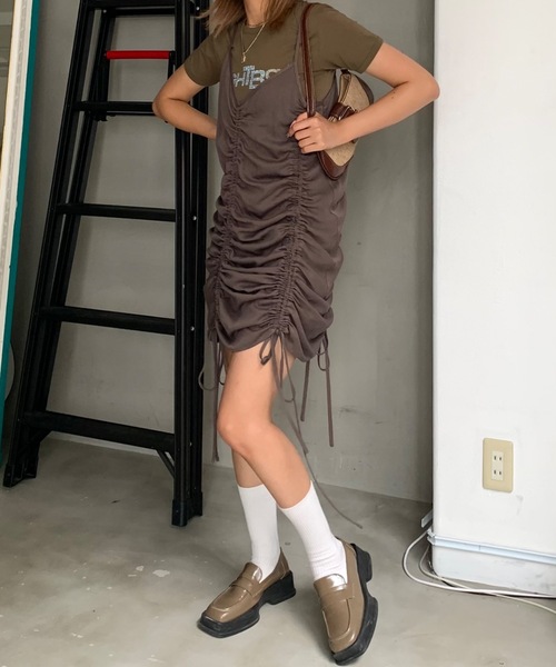 SHAGGIE（シャギー）の「ギャザーシャーリングキャミソールワンピース（ワンピース・レディース・ブラック/グレー・FREE）」の9枚目の写真