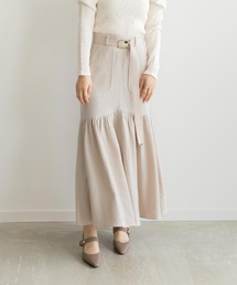 ベルト付き裾フレアロングスカート