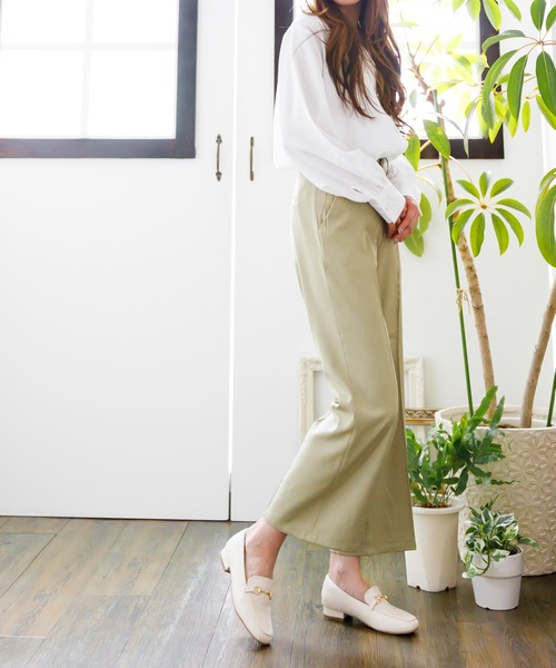 attagirl(アタガール)の「もちもちクッション ビット付きスクエアトゥローファー(ローファー・レディース・ブラック/アイボリー/ダークベージュ/ゴールド・LL/L/M/S)」の17枚目の写真