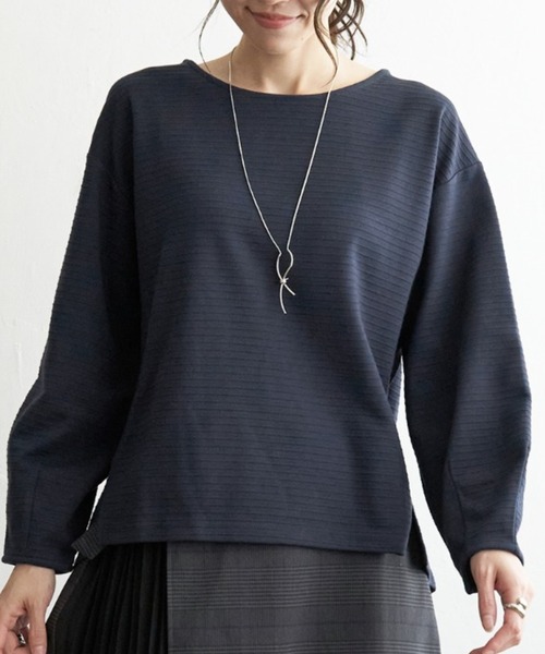 ikka(イッカ)の「リップル袖切り替え長袖プルオーバー(Tシャツ/カットソー・レディース・オフホワイト/ブラック/ネイビー/グレー・M/S/L)」の4枚目の写真