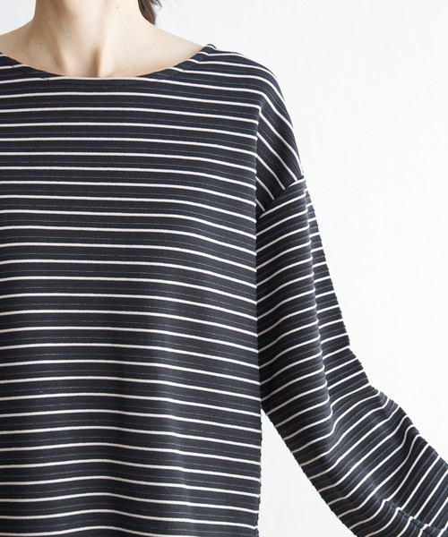 ikka(イッカ)の「リップル袖切り替え長袖プルオーバー(Tシャツ/カットソー・レディース・オフホワイト/ブラック/ネイビー/グレー・M/S/L)」の18枚目の写真