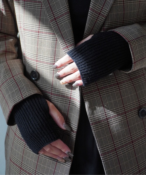 Port（ポート）の「リブ ニット ショート アームウォーマー #（アームカバー・レディース・グリーン/イエロー/グレー/ベージュ/ブルー/アイボリー/ブラック/ライトブルー/ブラック系その他・FREE）」の3枚目の写真