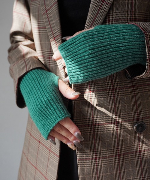 Port（ポート）の「リブ ニット ショート アームウォーマー #（アームカバー・レディース・グリーン/イエロー/グレー/ベージュ/ブルー/アイボリー/ブラック/ライトブルー/ブラック系その他・FREE）」の19枚目の写真