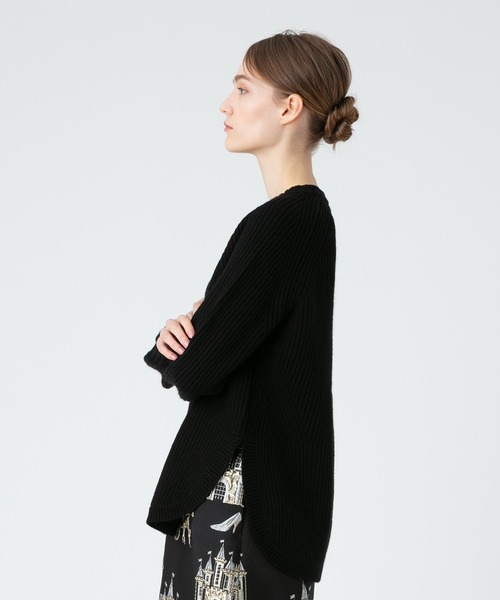 LOULOU WILLOUGHBY(ルルウィルビー)の「【LOULOU WILLOUGHBY】カシミヤブレンド両畦プルオーバー(ニット/セーター・レディース・ピンク/オフホワイト/ブラック・2)」の5枚目の写真