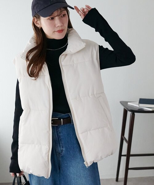 DISCOAT（ディスコート）の「【リバイバル/WEB限定】スタンドカラーフェイクダウンベスト（ベスト・レディース・アイボリー/ブラック/ライトベージュ・FREE）」の5枚目の写真