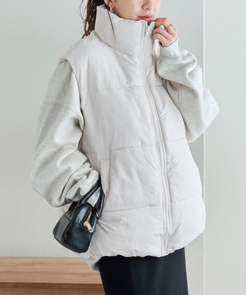 DISCOAT（ディスコート）の「【リバイバル/WEB限定】スタンドカラーフェイクダウンベスト（ベスト・レディース・アイボリー/ブラック/ライトベージュ・FREE）」の16枚目の写真