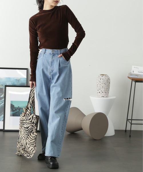 FREE'S MART（フリーズマート）の「◇[Sシリーズ対応]サイドカットタックワイドデニム（デニムパンツ・レディース・ブラック/ブルー系その他・MEDIUM/SMALL/X-SMALL）」の8枚目の写真