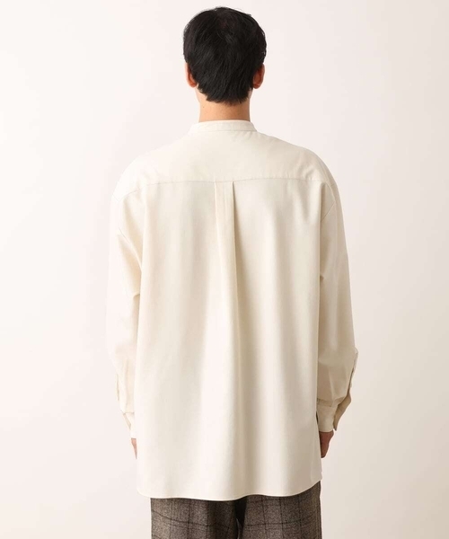 a.v.v(アーヴェヴェ)の「【ストレッチ/防シワ】リライトワイドバンドカラーシャツ(シャツ/ブラウス・メンズ・アイボリー/ブラック・46/48/50)」の18枚目の写真