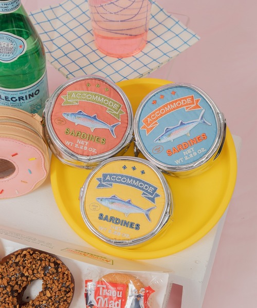 ACCOMMODE（アコモデ）の「サークルサーディン缶チャームポーチ（ポーチ・レディース・イエロー/ブルー/ピンク・FREE）」の10枚目の写真