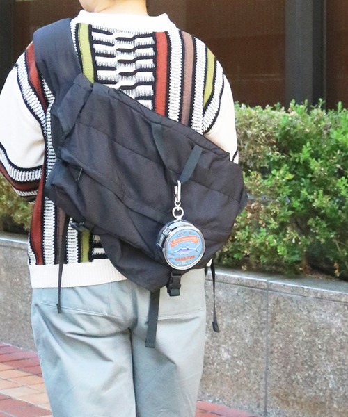 ACCOMMODE（アコモデ）の「サークルサーディン缶チャームポーチ（ポーチ・レディース・イエロー/ブルー/ピンク・FREE）」の13枚目の写真