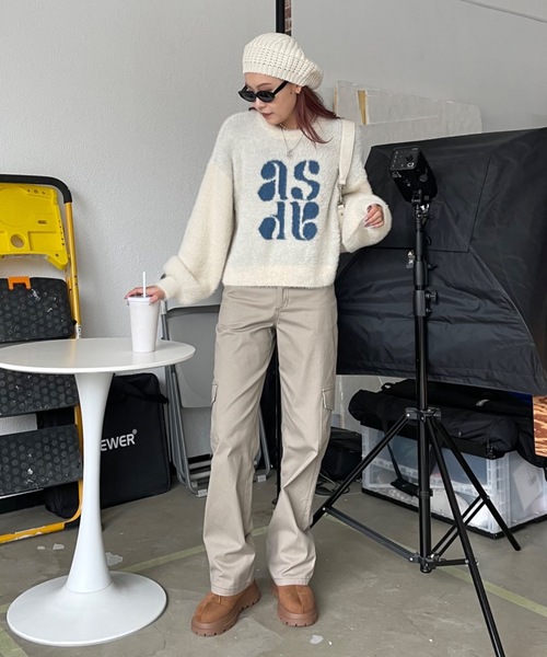 SHAGGIE（シャギー）の「フェザーヤーンソフトタッチ袖ボリュームニット（ニット/セーター・レディース・グレー/チャコールグレー/ナチュラル・FREE）」の22枚目の写真