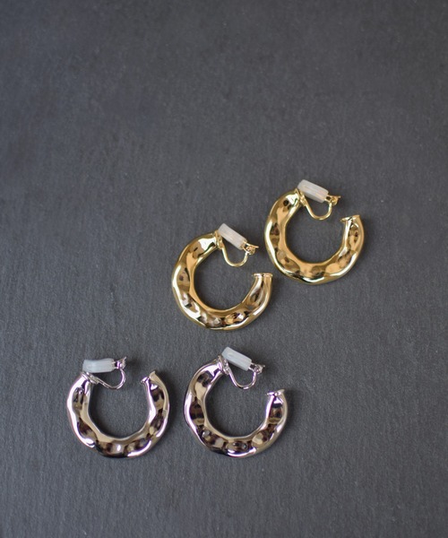 Marient（マリエント）の「Plate Hoop Earrings／イヤリング（イヤリング・レディース・ゴールド/シルバー・FREE）」の5枚目の写真