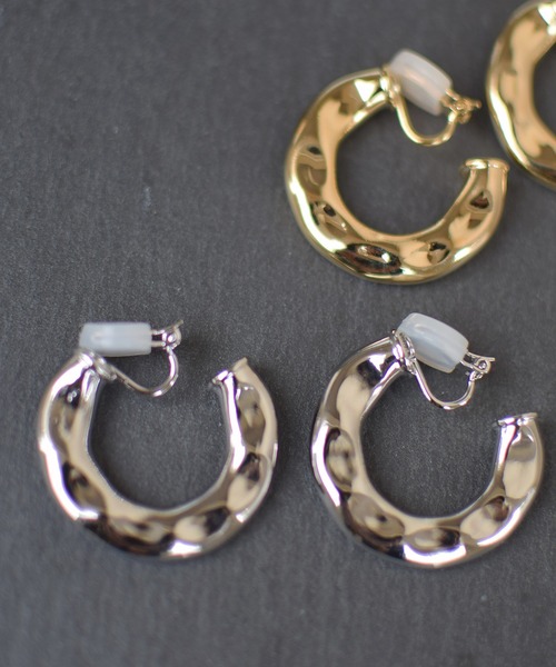 Marient（マリエント）の「Plate Hoop Earrings／イヤリング（イヤリング・レディース・ゴールド/シルバー・FREE）」の6枚目の写真