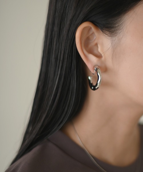 Marient（マリエント）の「Plate Hoop Earrings／イヤリング（イヤリング・レディース・ゴールド/シルバー・FREE）」の7枚目の写真