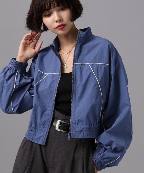 PAGEBOY(ページボーイ)の「パイピングショートブルゾン(ブルゾン・レディース・ホワイト/ブラック/ブルー・FREE)」の3枚目の写真