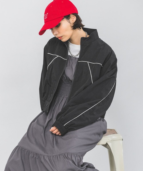 PAGEBOY(ページボーイ)の「パイピングショートブルゾン(ブルゾン・レディース・ホワイト/ブラック/ブルー・FREE)」の8枚目の写真